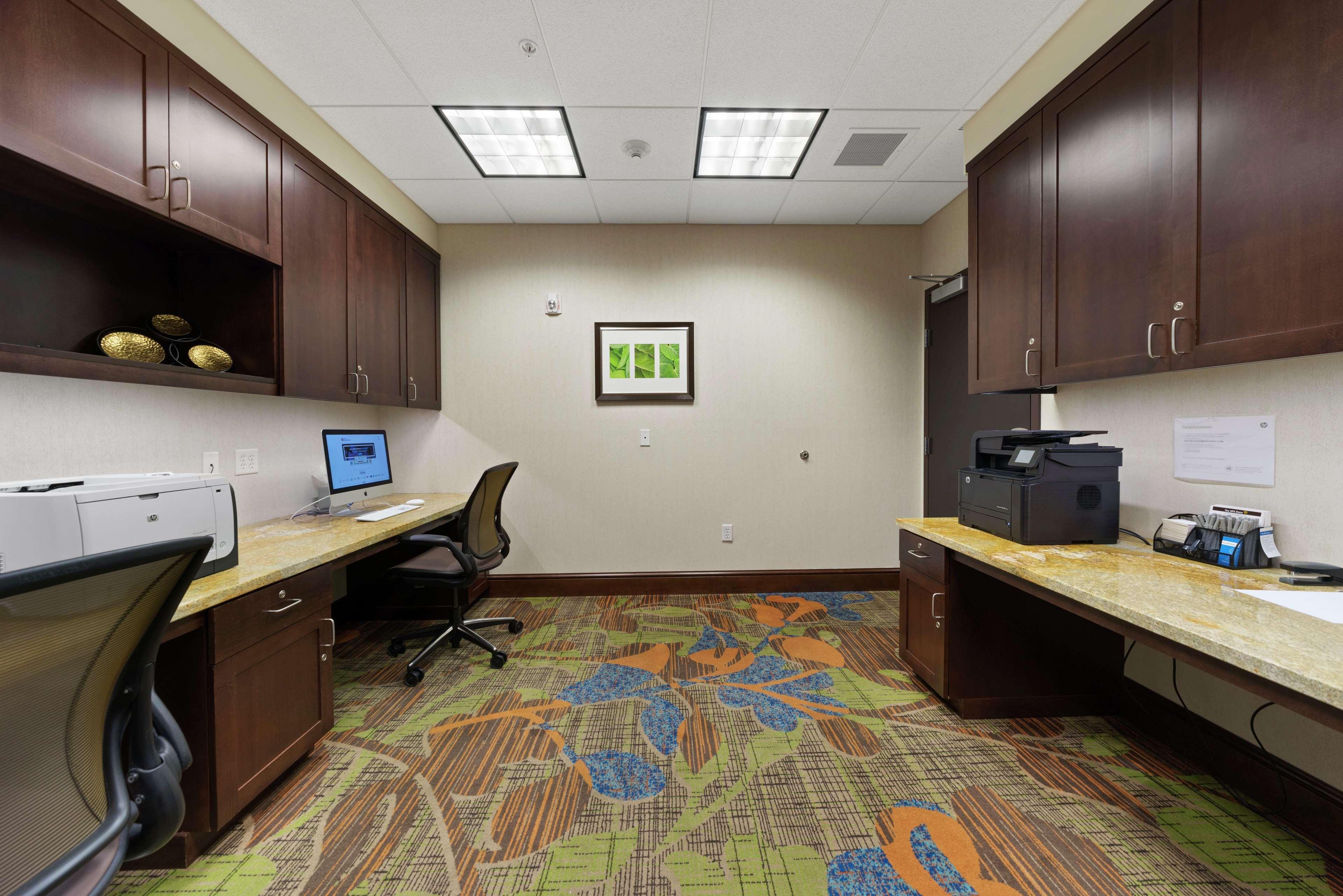 Hilton Garden Inn Lawton-Fort Sill Exterior photo